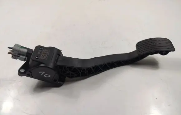 Peugeot 3008 I Accelerator throttle pedal 9671417080