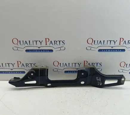Subaru Forester SJ Fender mounting bracket 