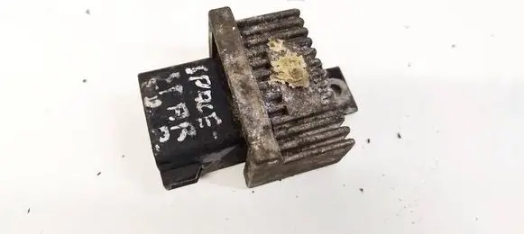 Mitsubishi Space Star Glow plug pre-heat relay 