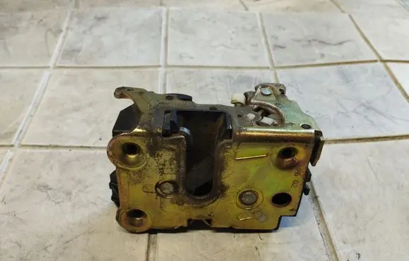 Renault Kangoo I Front door lock