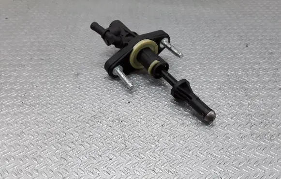 Toyota Yaris Clutch master cylinder