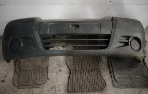 Opel Vivaro Front bumper