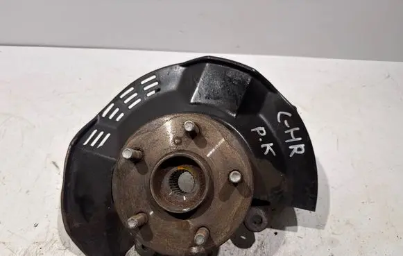 Toyota C-HR I Front wheel hub