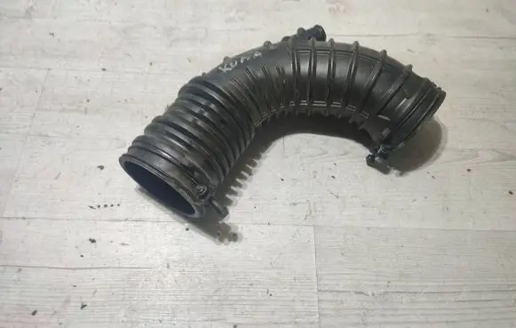 Hyundai Kona I Air intake hose/pipe 28139J9100