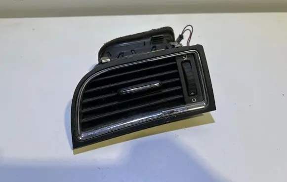 Skoda Superb B6 (3T) Dashboard side air vent grill/cover trim 1461148 3T0819701