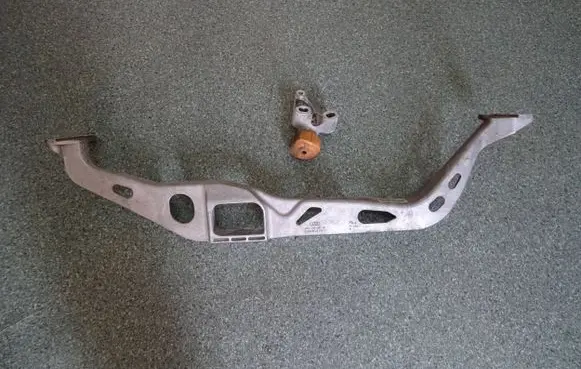 Audi A6 S6 C7 4G Engine mount vacuum valve 