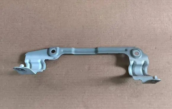 Audi A6 S6 C8 4K Fender mounting bracket 4K0821167