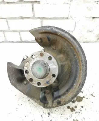 Volkswagen PASSAT B6 Rear wheel hub