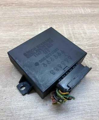 Mercedes-Benz S W126 Other relay 0008220303 1147328004 WITHPLUG