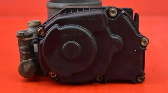 Audi A4 S4 B5 8D Throttle body valve 408237210001