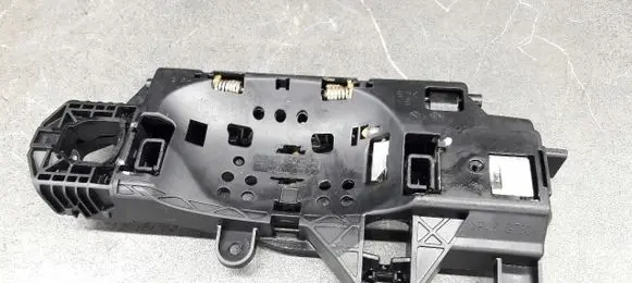 Audi A4 S4 B9 8W Front door exterior handle/bracket 8w0837812