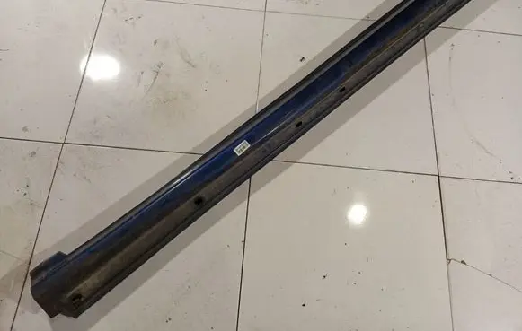 Mercedes-Benz B W245 Sill A1696102108