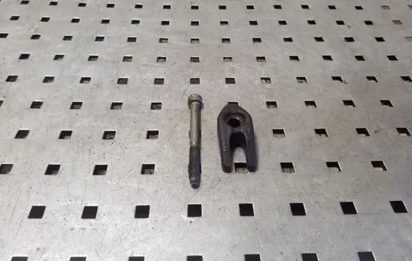 Ford Mondeo MK V Fuel Injector clamp holder 9674341880
