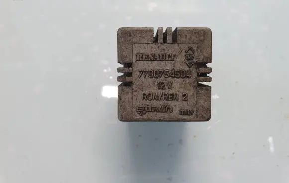 Renault Laguna I Other relay 7700754504