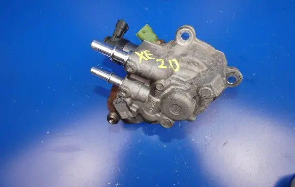 Jaguar XE Fuel injection high pressure pump G4D39B395AA 0445010706