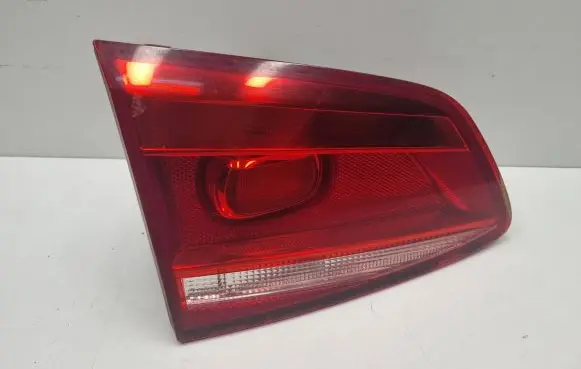 Volkswagen PASSAT B7 Tailgate rear/tail lights 3AF945093C 605513