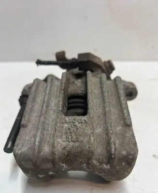 Volkswagen Golf IV Rear brake caliper