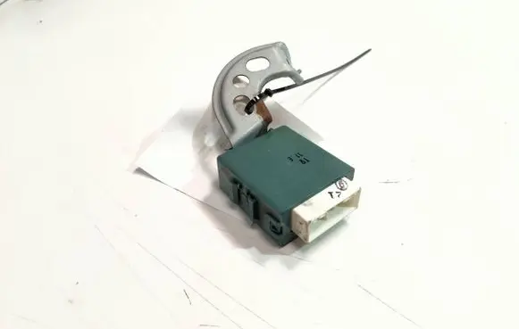 Toyota Yaris Central body control module