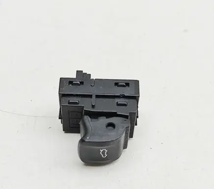 BMW X3 G01 Tailgate/boot open switch button 9327029