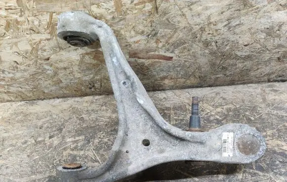 Cadillac SRX Front lower control arm/wishbone 15921070