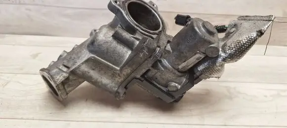 Volkswagen PASSAT B6 EGR valve 03G129637A 03G129637 700678040