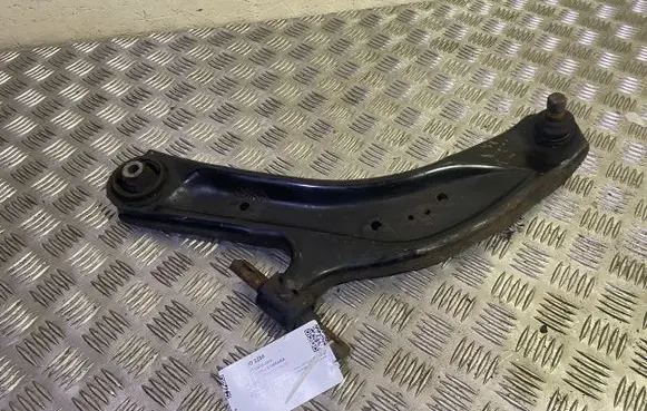Nissan X-Trail T32 Front lower control arm/wishbone
