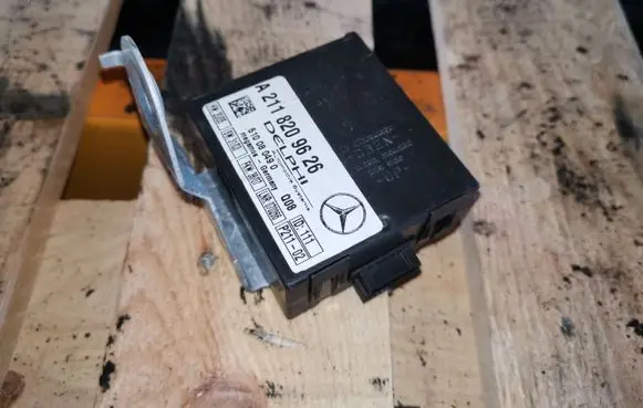 Mercedes-Benz E W211 Other control units/modules A2118209626