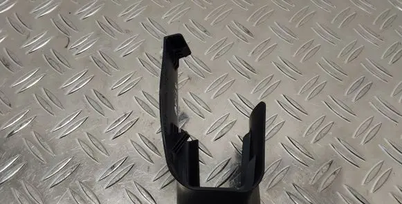 Toyota Avensis T270 Front passenger seat rail trim 7215705050