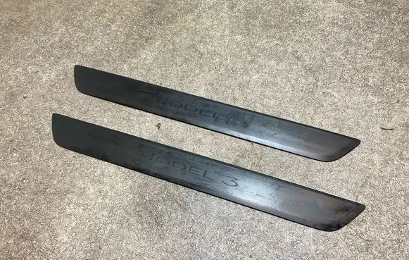 Tesla Model 3 Front sill trim cover 150476300C