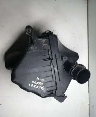 Toyota Avensis Verso Air filter box 1770127180 1140407970
