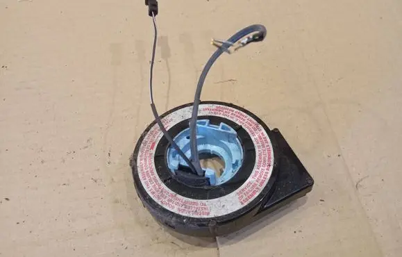 Chrysler PT Cruiser Airbag slip ring squib (SRS ring) 04671874AB 23199