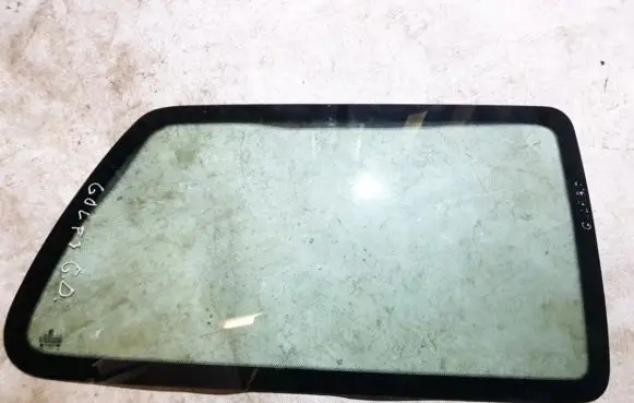 Volkswagen Golf III Rear side window