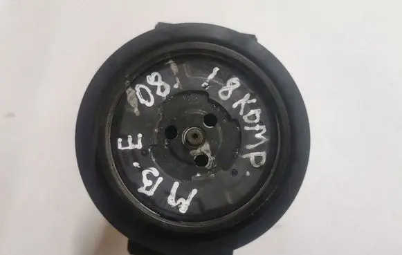 Mercedes-Benz E W211 Air conditioning (A/C) compressor (pump) L914