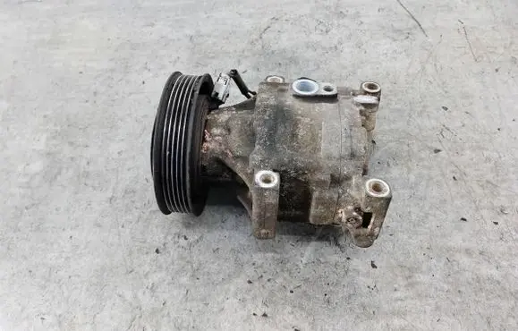 Toyota Corolla E120 E130 Air conditioning (A/C) compressor (pump) 4472607961