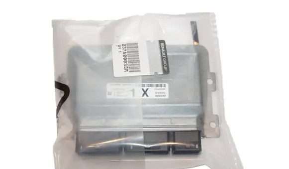 Renault Captur II Engine control unit/module 237A00033R