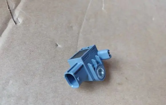Hyundai Tucson TL Airbag deployment crash/impact sensor 95920B4000 08182018 A7176390749