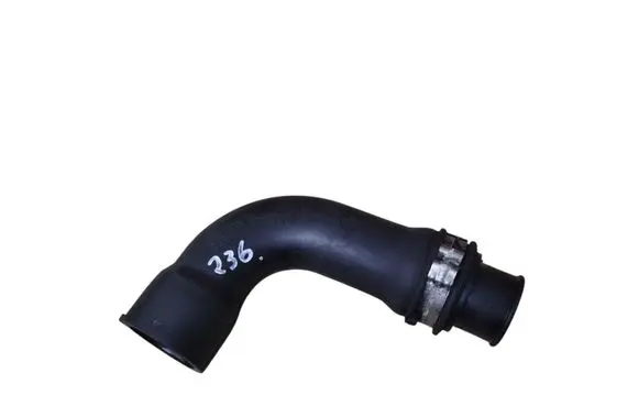Ford Focus Air intake hose/pipe 7M5Q6886AD