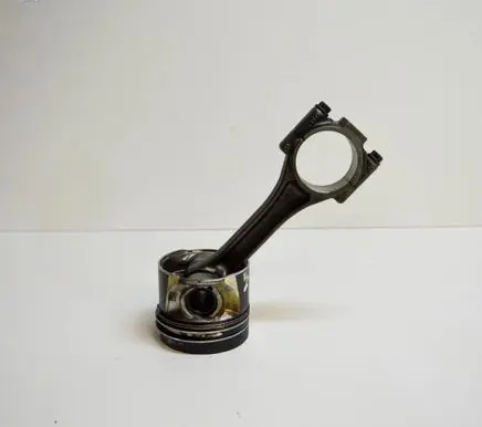 Volkswagen Golf VI Piston 034021110