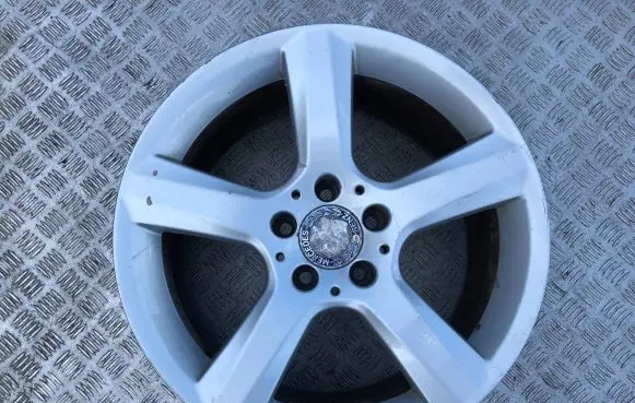 Mercedes-Benz SLK R172 R17 alloy rim A1724013702