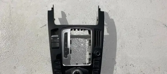 Audi Q5 SQ5 Head unit multimedia control 8T0919609