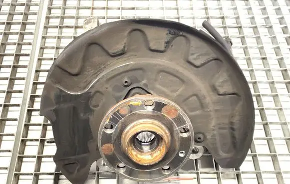 Skoda Superb B8 (3V) Front wheel hub spindle knuckle