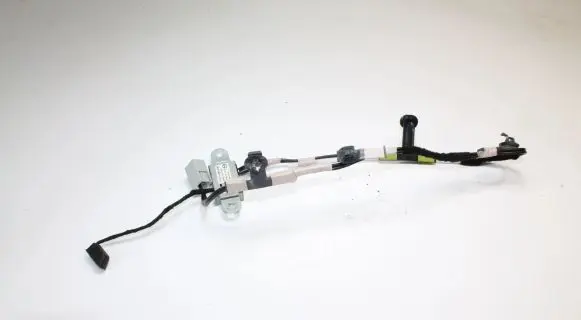 Mazda 3 II Aerial antenna amplifier BHN1669N0
