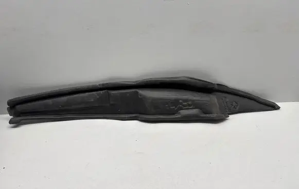Chrysler Pacifica Fender foam support/seal 68225662AA 7111392