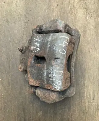 Hyundai i40 Front brake caliper