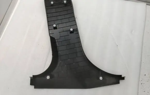 BMW i4 (B) pillar trim (bottom) 7490760 24225110