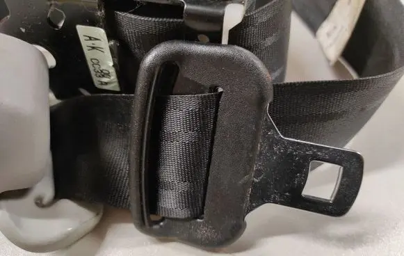 Mazda 5 Rear seatbelt 0165997 T89338T BGE030007