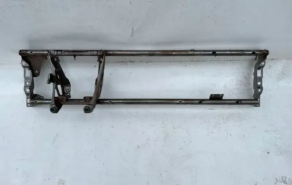 Ford Focus Dashboard cross member/frame bar BV6NA04545