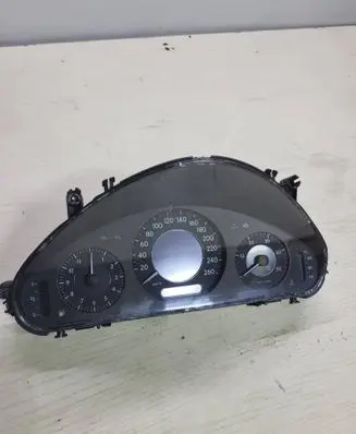 Mercedes-Benz E W211 Speedometer (instrument cluster) A2115402348 110080292