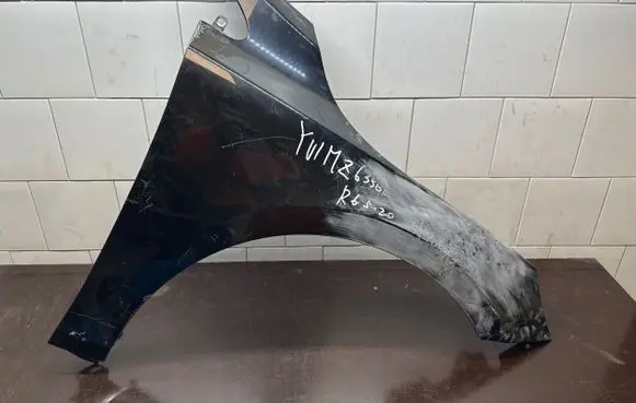 Volvo V40 Fender