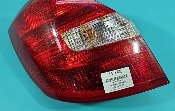 Skoda Fabia Mk2 (5J) Rear/tail lights 5J6945095 IMPRK1571802